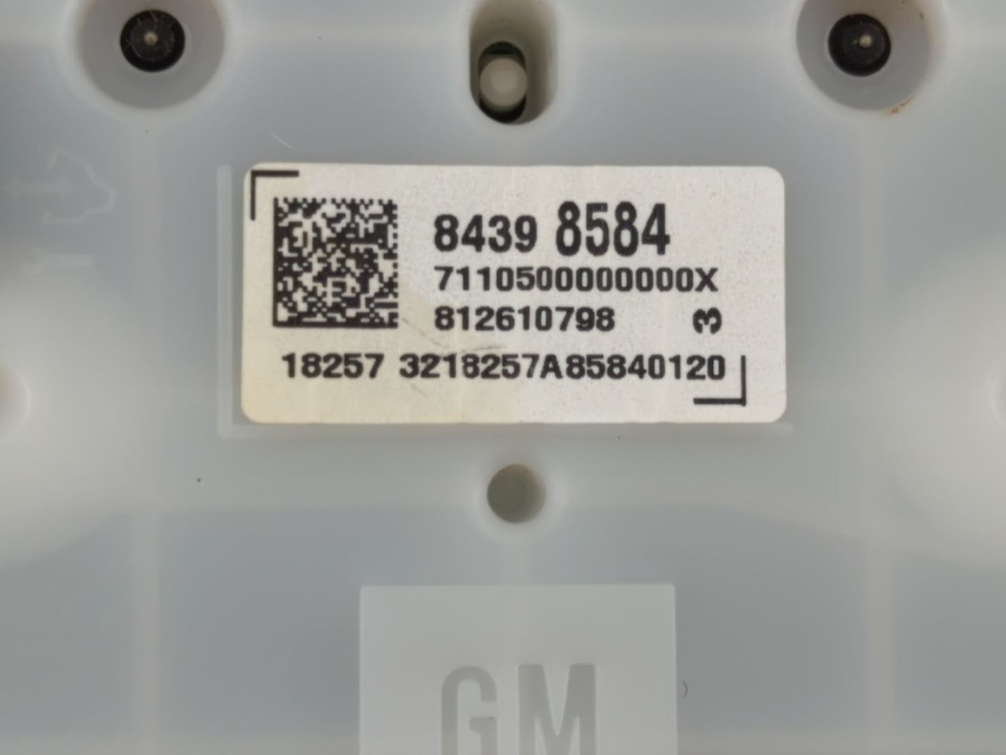 2019 Chevrolet Colorado Instrument Cluster Speedometer Gauges P/N:84398584 Fits OEM Used Auto Parts - Oemusedautoparts1.com