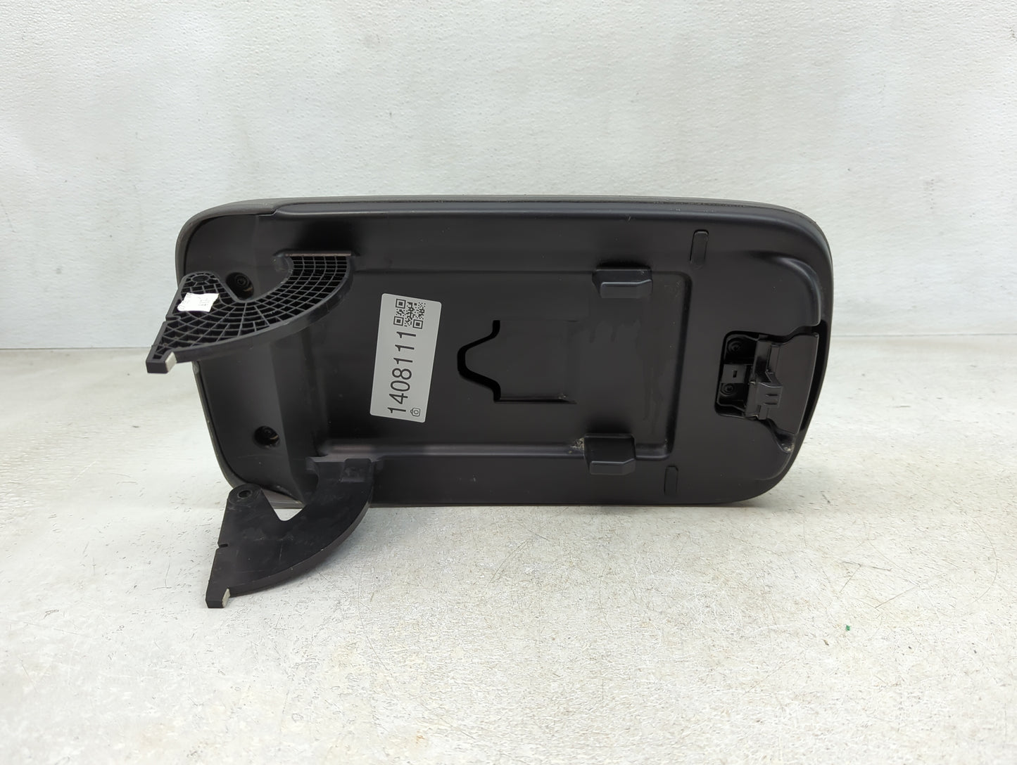 2019 Chevrolet Colorado Center Console Armrest Cover Lid Fits OEM Used Auto Parts - Oemusedautoparts1.com