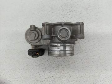 2017-2018 Chevrolet Cruze Throttle Body P/N:12671379AA Fits Fits 2017 2018 OEM Used Auto Parts