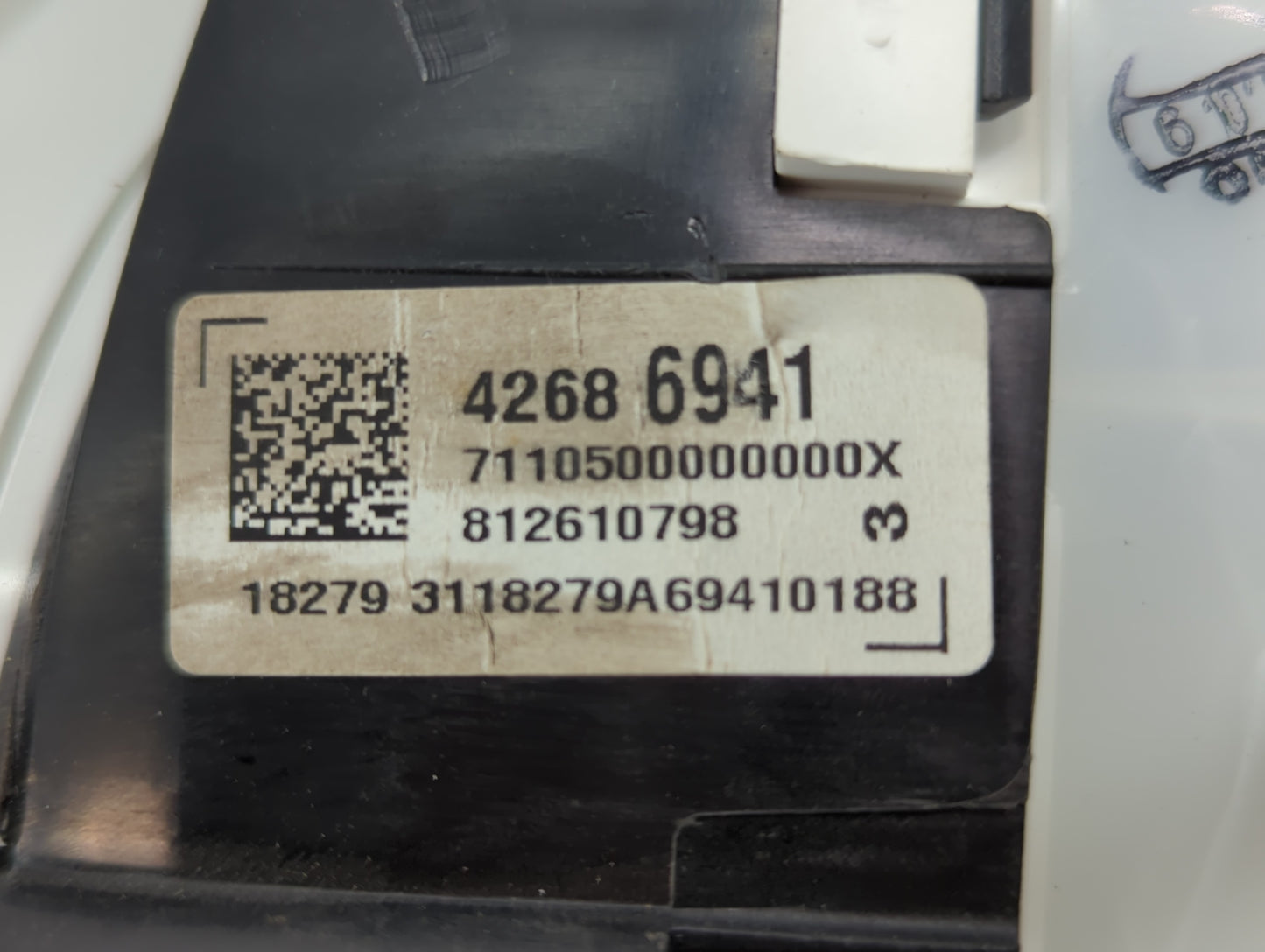 2019 Chevrolet Cruze Instrument Cluster Speedometer Gauges P/N:42686941 Fits OEM Used Auto Parts - Oemusedautoparts1.com