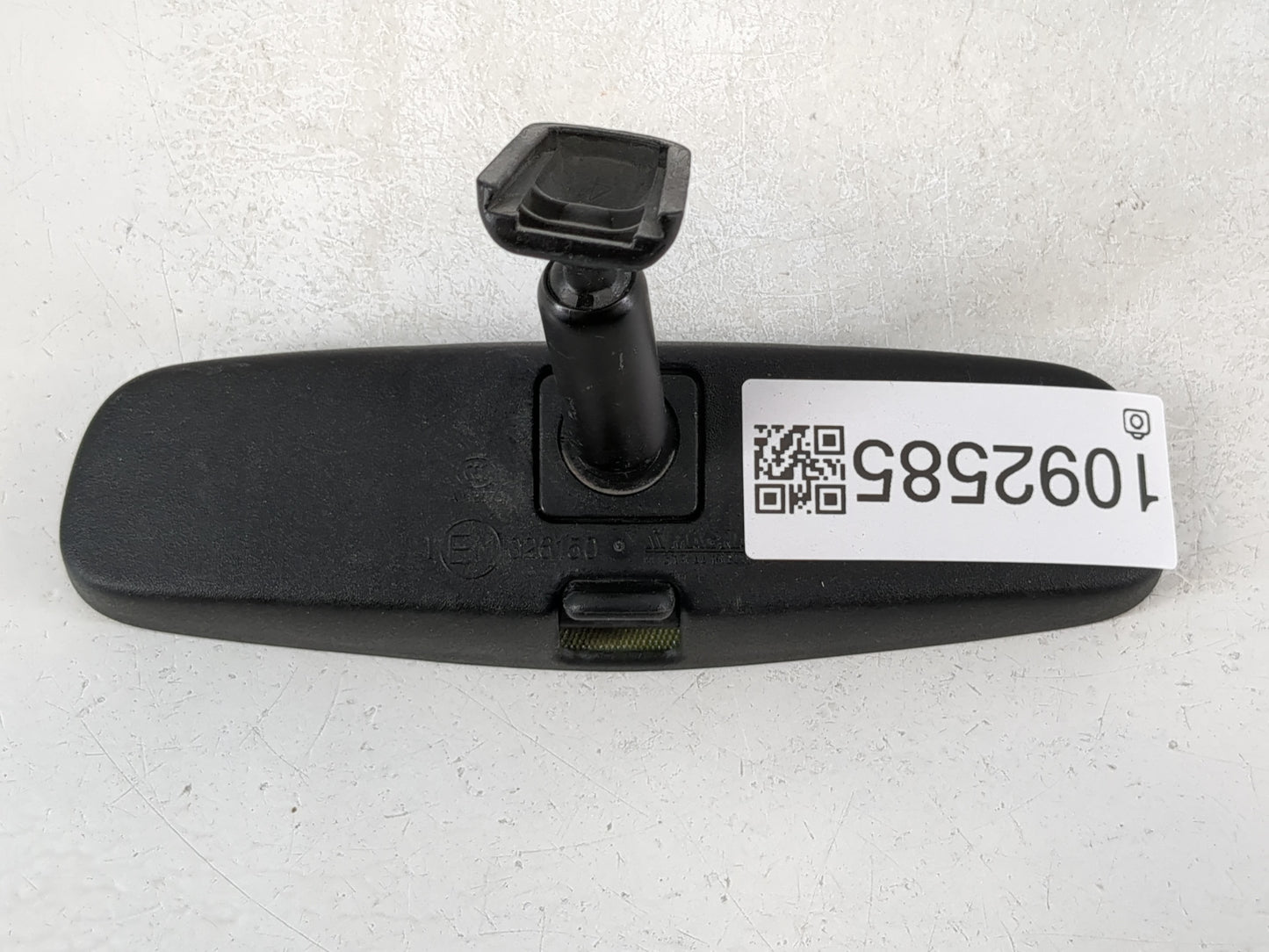 2018-2022 Chevrolet Equinox Interior Rear View Mirror Replacement OEM P/N:E11026150 Fits OEM Used Auto Parts - Oemusedautopa