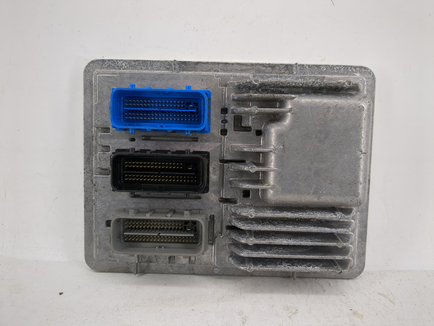 2018-2020 Chevrolet Equinox PCM Engine Control Computer ECU ECM PCU OEM P/N:12692038 Fits Fits 2017 2018 2019 2020 2021 2022