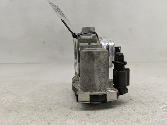 2018-2022 Chevrolet Equinox Throttle Body Fits Fits 2016 2017 2018 2019 2020 2021 2022 OEM Used Auto Parts