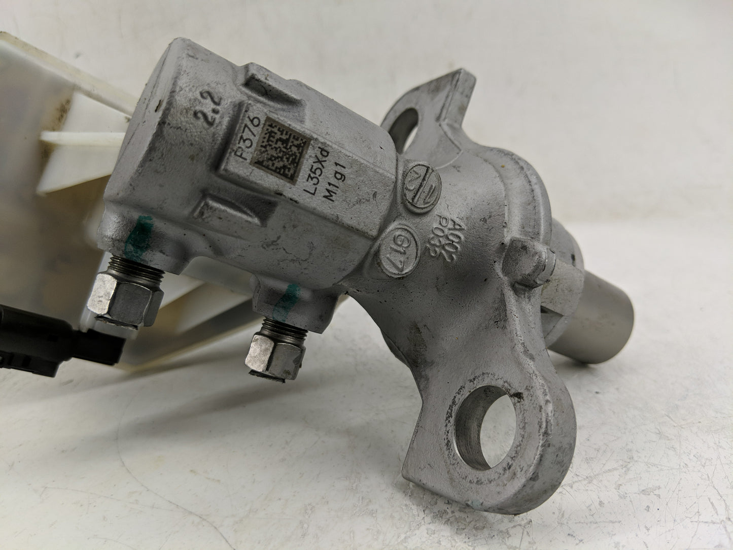2018-2022 Chevrolet Equinox Brake Master Cylinder 1311492 - Oemusedautoparts1.com