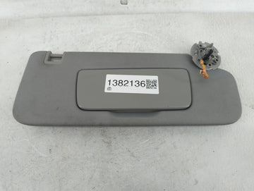 2018-2019 Chevrolet Equinox Sun Visor Shade Replacement Passenger Right Mirror Fits Fits 2018 2019 OEM Used Auto Parts