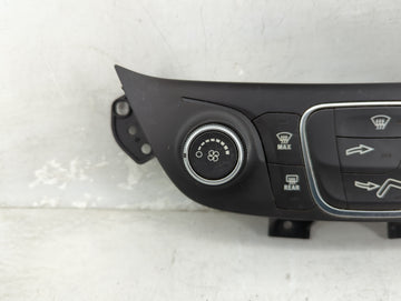 2019-2021 Chevrolet Equinox Climate Control Module Temperature AC/Heater Replacement P/N:84422503 7370200000000X Fits OEM Used Auto Parts