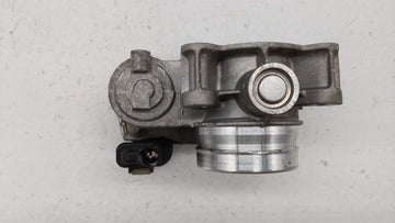2018-2019 Chevrolet Equinox Throttle Body P/N:12659491BA 12671379AA Fits Fits 2016 2017 2018 2019 OEM Used Auto Parts