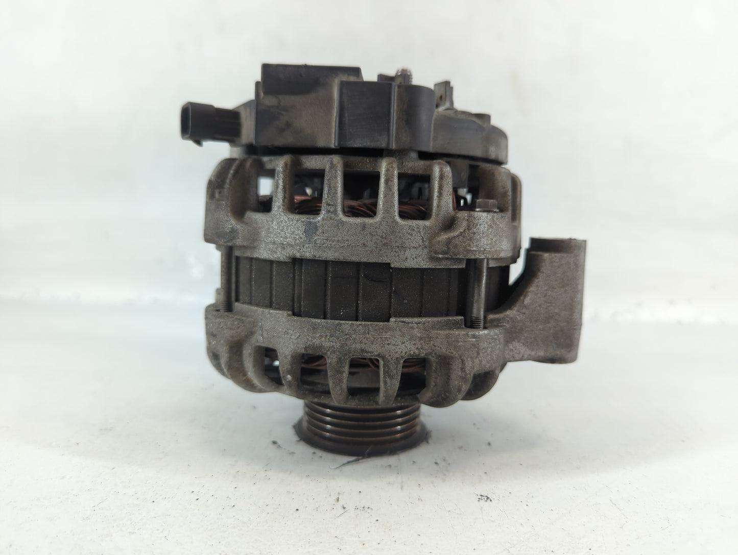 2017-2021 Chevrolet Express 2500 Alternator Replacement Generator Charging Assembly Engine OEM P/N:84206550 Fits OEM Used Au