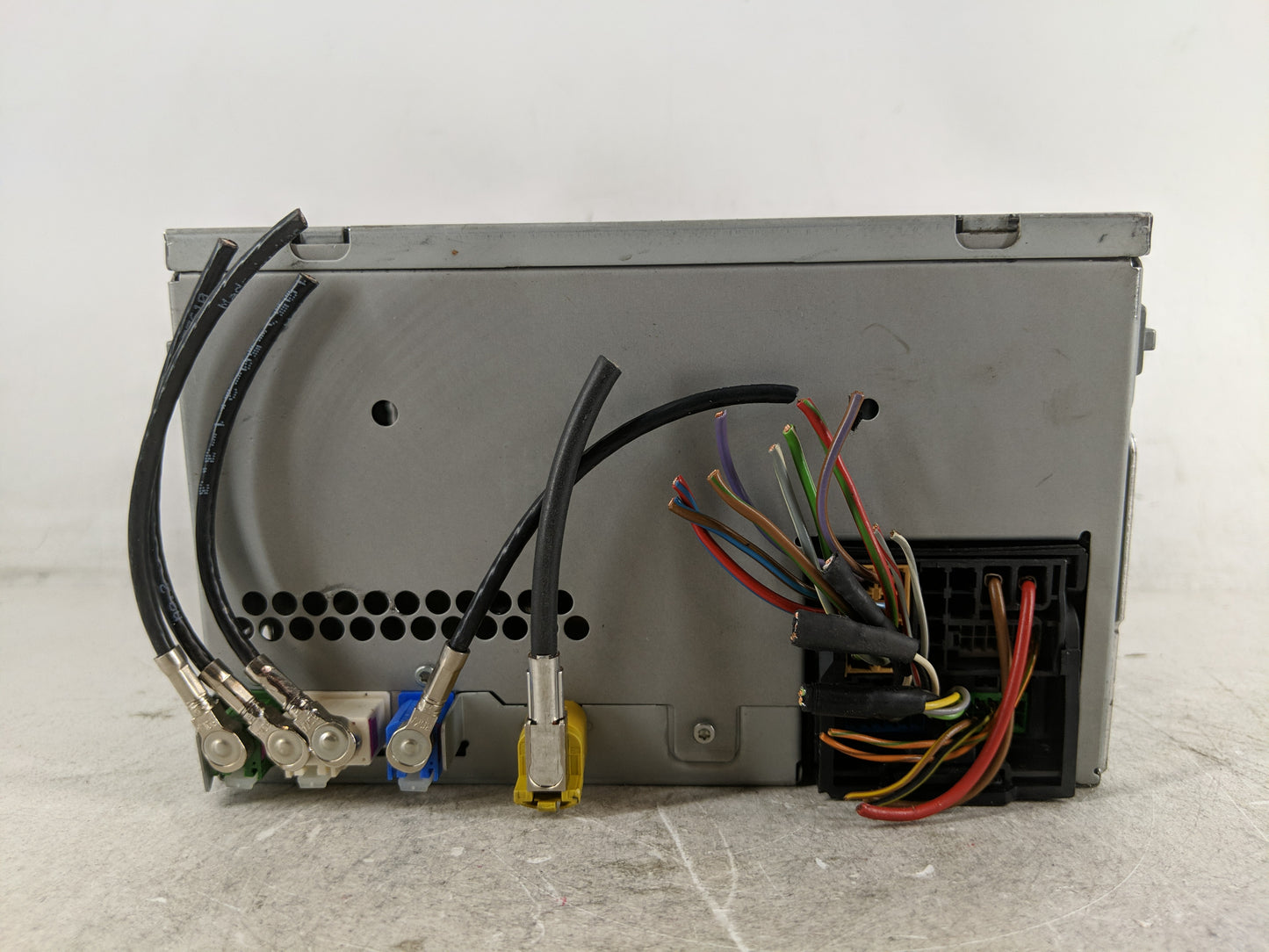 2015-2020 Chevrolet Impala Radio AM FM Cd Player Receiver Replacement Fits Fits 2015 2016 2017 2018 2019 2020 OEM Used Auto