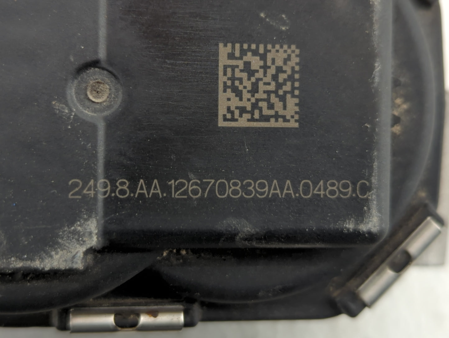 2016-2019 Chevrolet Impala Throttle Body P/N:12670839AA Fits Fits 2016 2017 2018 2019 2020 2021 2022 OEM Used Auto Parts - O