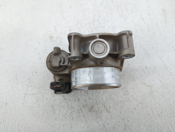 2016-2019 Chevrolet Impala Throttle Body P/N:12670839AA Fits Fits 2016 2017 2018 2019 2020 2021 2022 OEM Used Auto Parts