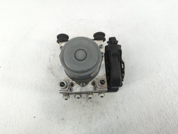 2017-2020 Chevrolet Impala ABS Pump Control Module Replacement P/N:84605919 Fits Fits 2017 2018 2019 2020 OEM Used Auto Parts