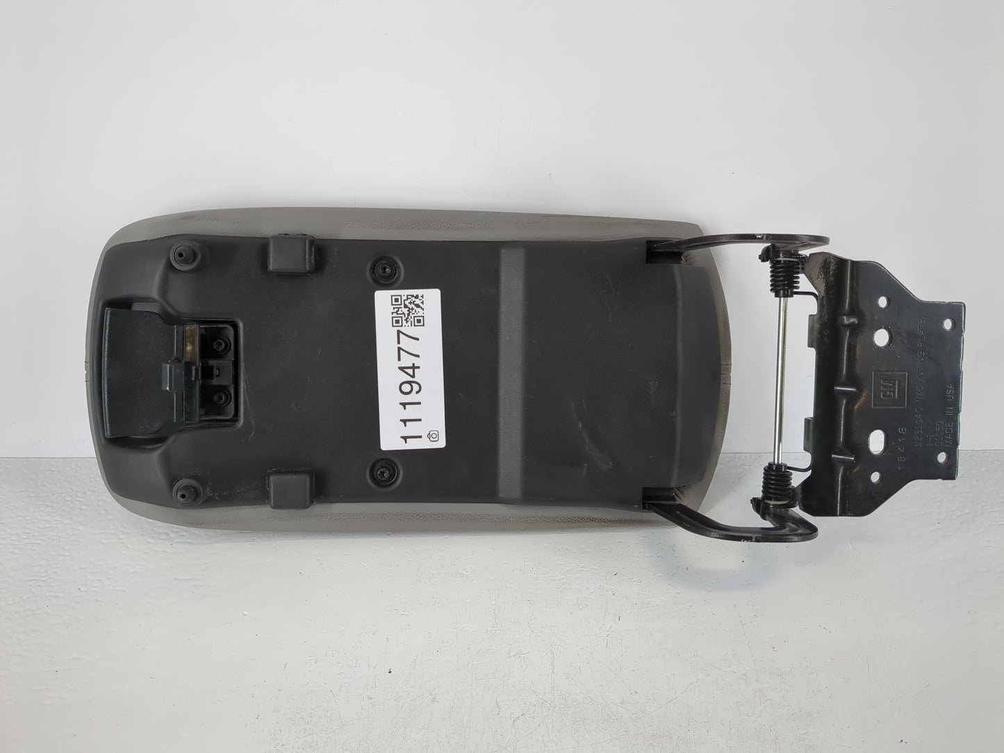 2019-2021 Chevrolet Malibu Center Console Armrest Cover Lid Fits Fits 2019 2020 2021 OEM Used Auto Parts - Oemusedautoparts1