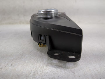 2018-2021 Chevrolet Malibu Climate Control Module Temperature AC/Heater Replacement P/N:84426649 Fits Fits 2018 2019 2020 2021 OEM Used Auto Parts