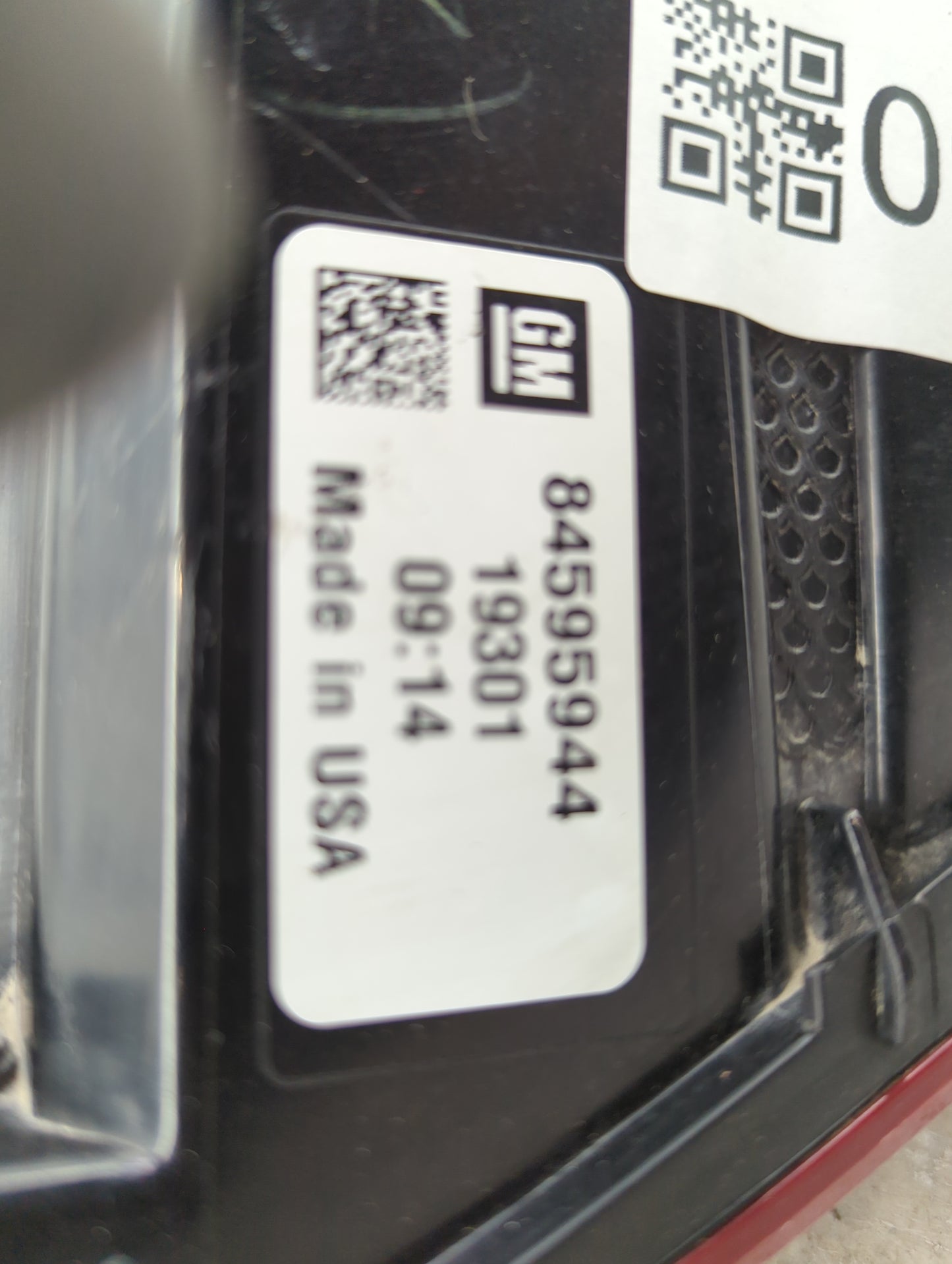 2019-2021 Chevrolet Malibu Tail Light Assembly Driver Left OEM P/N:84595944 84882377 Fits Fits 2019 2020 2021 OEM Used Auto
