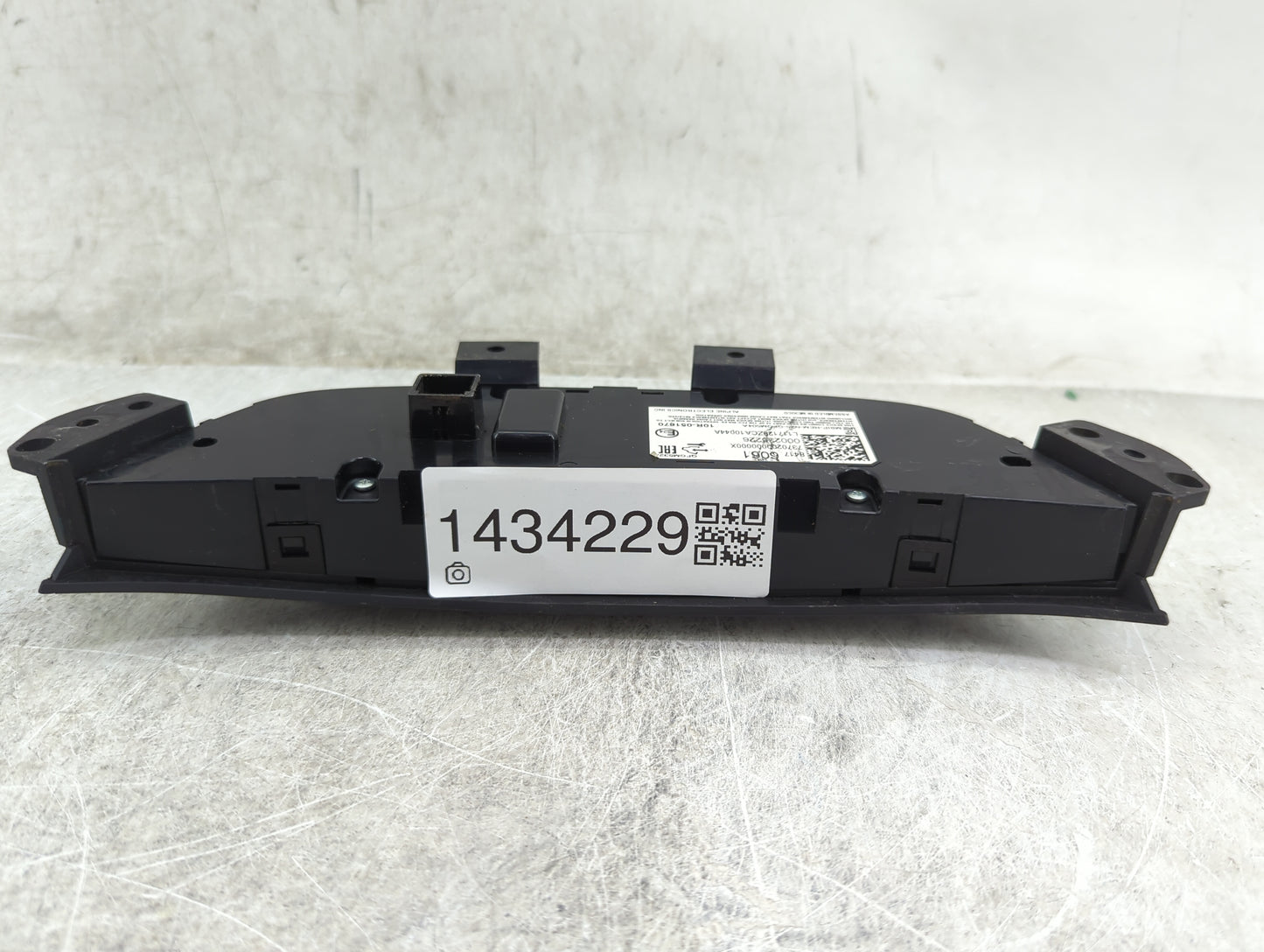 2018-2021 Chevrolet Malibu Climate Control Module Temperature AC/Heater Replacement P/N:13593061 13598417 Fits OEM Used Auto