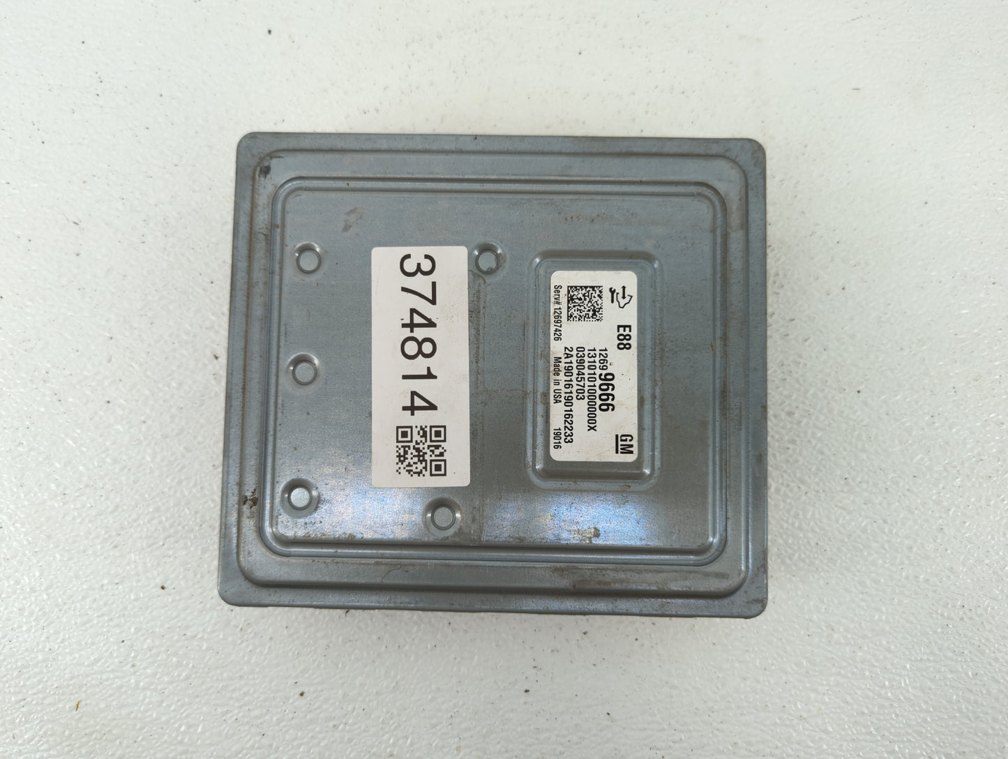 2018-2019 Chevrolet Malibu PCM Engine Control Computer ECU ECM PCU OEM P/N:12699666 12689129, 12694511 Fits Fits 2018 2019 O