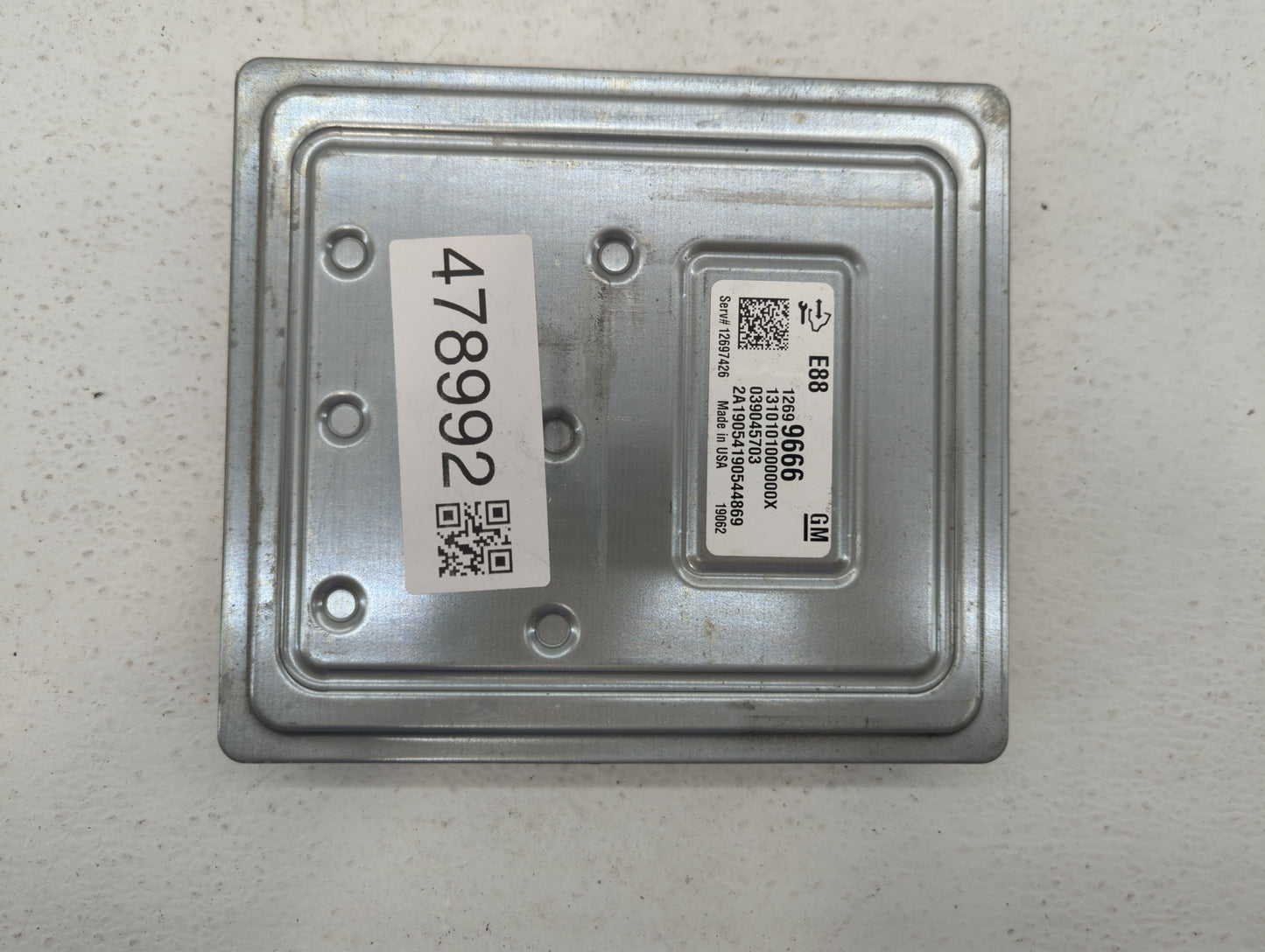 2018-2019 Chevrolet Malibu PCM Engine Control Computer ECU ECM PCU OEM P/N:12699666 12689129, 12697426 Fits Fits 2018 2019 O