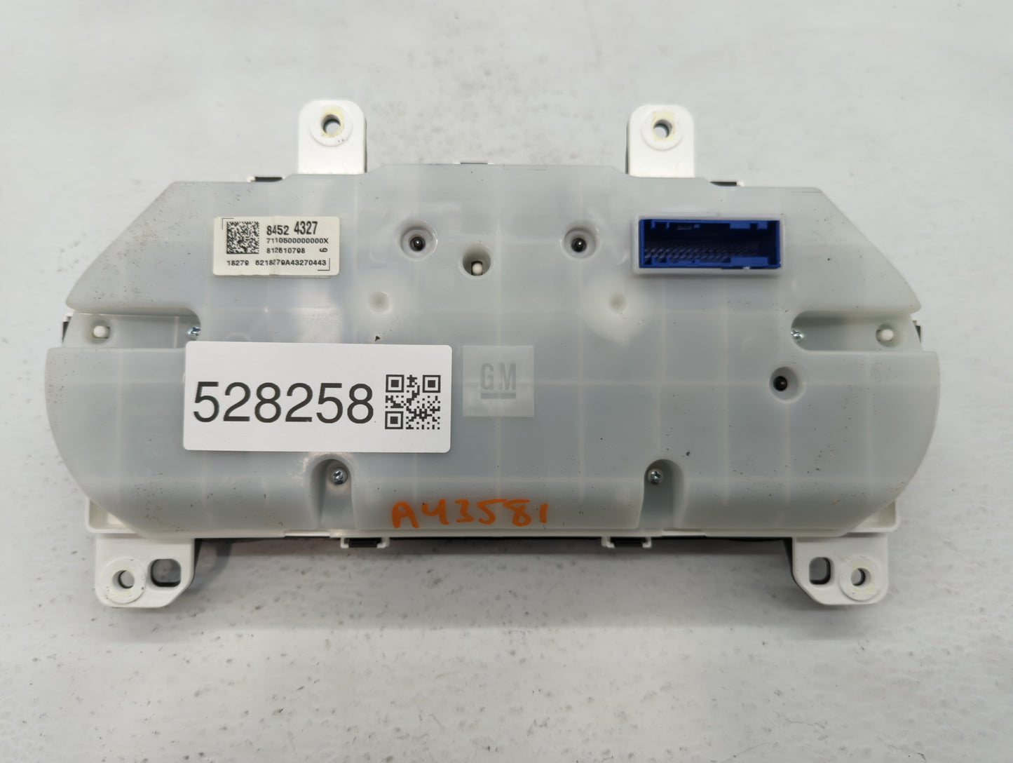 2019 Chevrolet Malibu Instrument Cluster Speedometer Gauges P/N:84560724 84524327 Fits OEM Used Auto Parts - Oemusedautopart