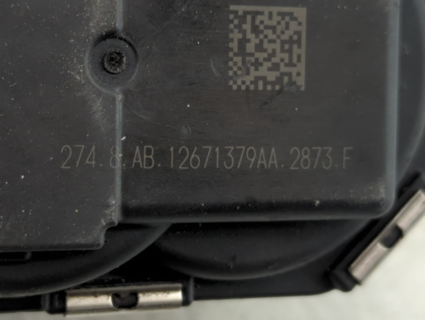 2016-2021 Chevrolet Malibu Throttle Body P/N:12671379AA Fits Fits 2016 2017 2018 2019 2020 2021 2022 OEM Used Auto Parts - O