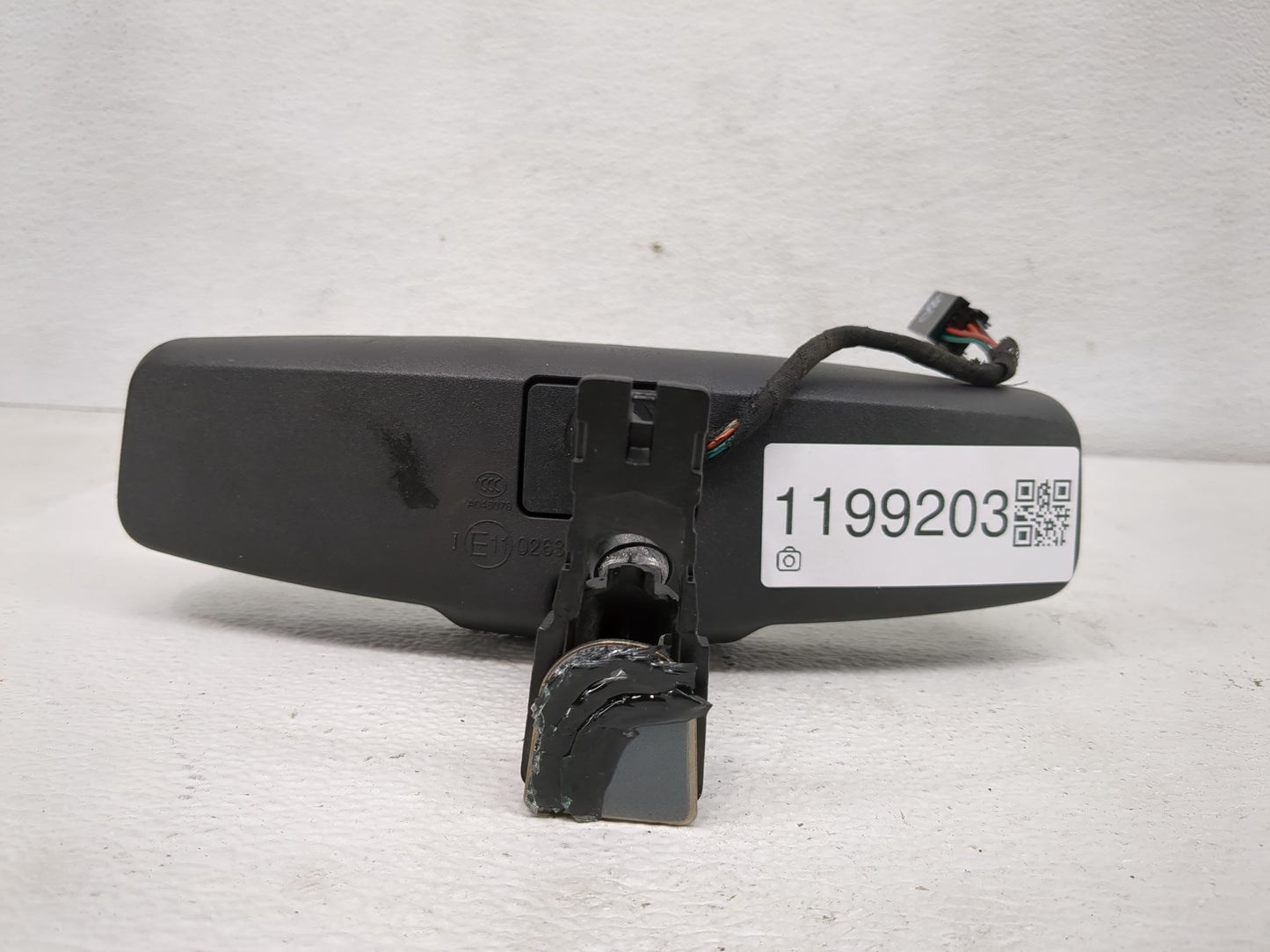 2019-2022 Chevrolet Silverado 1500 Interior Rear View Mirror Replacement OEM P/N:E11026392 Fits Fits 2019 2020 2021 2022 OEM