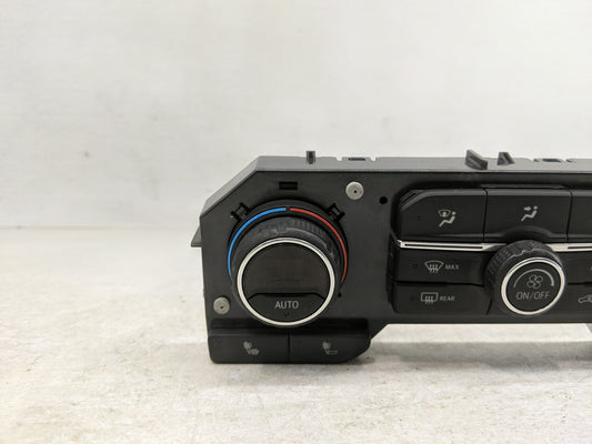 2019 Chevrolet Silverado 1500 Climate Control Module Temperature AC/Heater Replacement P/N:84692237 Fits Fits 2020 2021 2022 OEM Used Auto Parts