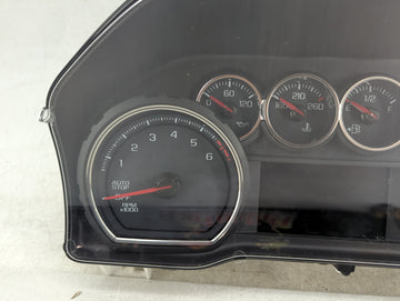 2019 Chevrolet Silverado 1500 Instrument Cluster Speedometer Gauges P/N:84608349 23288604 Fits Fits 2018 2020 OEM Used Auto Parts