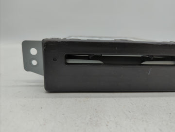 2015-2019 Chevrolet Silverado 1500 Radio AM FM Cd Player Receiver Replacement P/N:13594481 84016435 Fits OEM Used Auto Parts