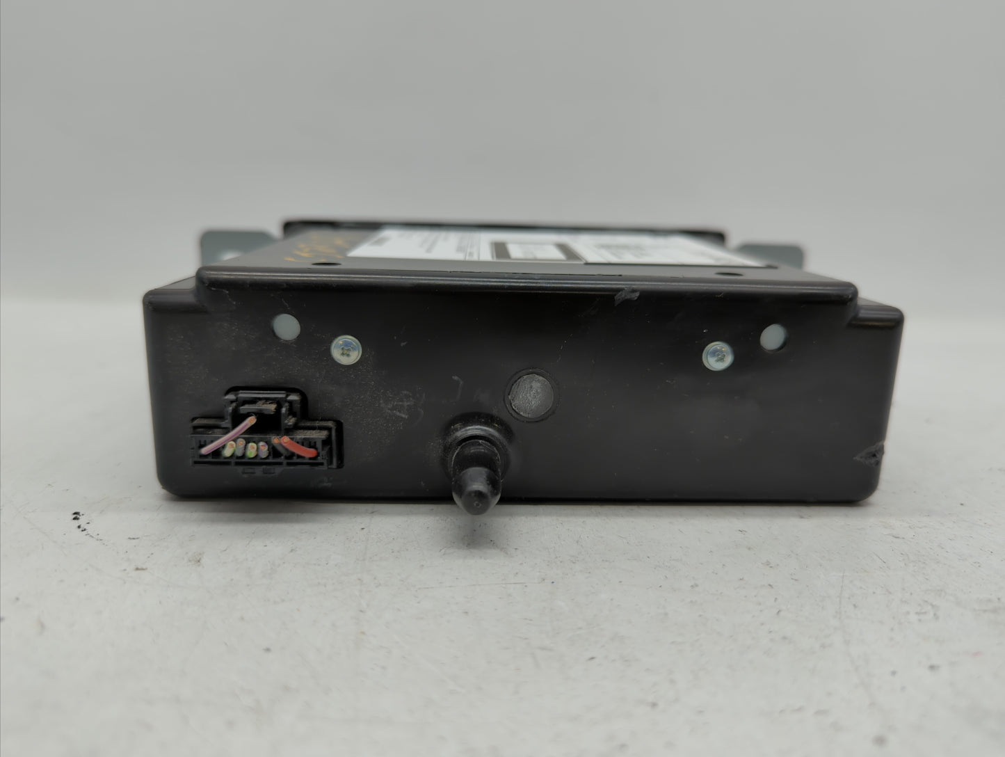2015-2019 Chevrolet Silverado 1500 Radio AM FM Cd Player Receiver Replacement P/N:13594481 84016435 Fits OEM Used Auto Parts