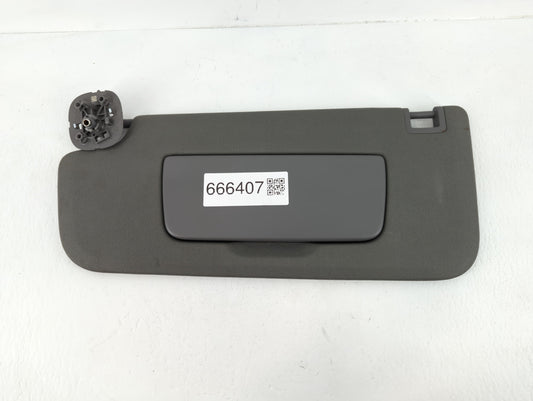 2019 Chevrolet Silverado 1500 Sun Visor Shade Replacement Passenger Right Mirror Fits OEM Used Auto Parts