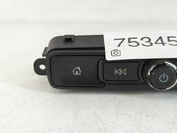 2016-2019 Chevrolet Silverado 1500 Radio AM FM Cd Player Receiver Replacement P/N:42516646 Fits Fits 2016 2017 2018 2019 OEM Used Auto Parts
