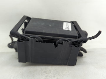 2017-2018 Chevrolet Silverado 2500 Fusebox Fuse Box Panel Relay Module Fits Fits 2017 2018 2019 OEM Used Auto Parts