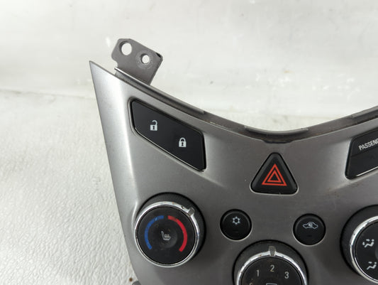 2017-2019 Chevrolet Sonic Climate Control Module Temperature AC/Heater Replacement P/N:42521801 Fits Fits 2017 2018 2019 OEM Used Auto Parts