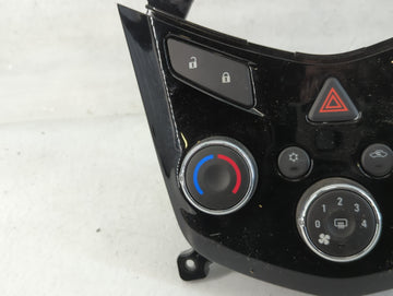2017-2019 Chevrolet Sonic Climate Control Module Temperature AC/Heater Replacement P/N:425521463 Fits Fits 2017 2018 2019 OEM Used Auto Parts