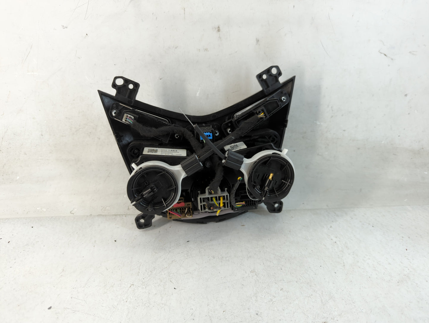 2017-2019 Chevrolet Sonic Climate Control Module Temperature AC/Heater Replacement P/N:425521463 Fits Fits 2017 2018 2019 OE