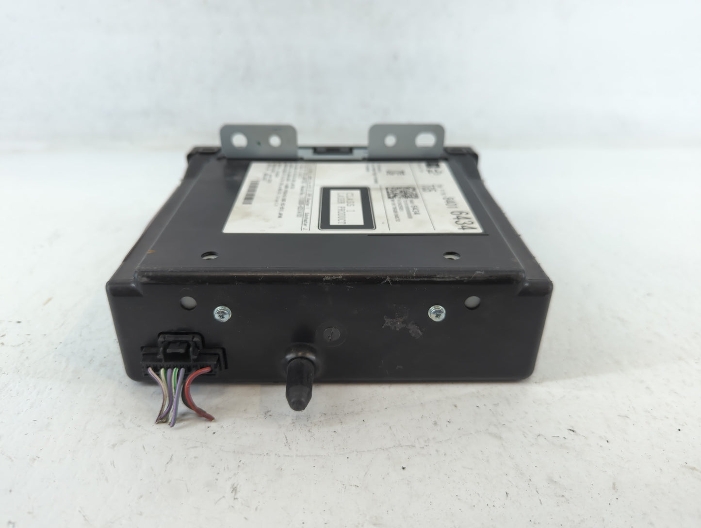 Chevrolet Suburban 1500 Am Fm Cd Player Radio Receiver - Oemusedautoparts1.com