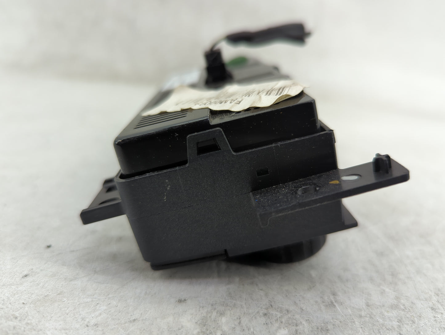 2015-2020 Chevrolet Tahoe Climate Control Module Temperature AC/Heater Replacement P/N:23467327 3320100000000X Fits OEM Used