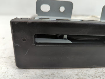 2017-2020 Chevrolet Tahoe Am Fm Cd Player Radio Receiver