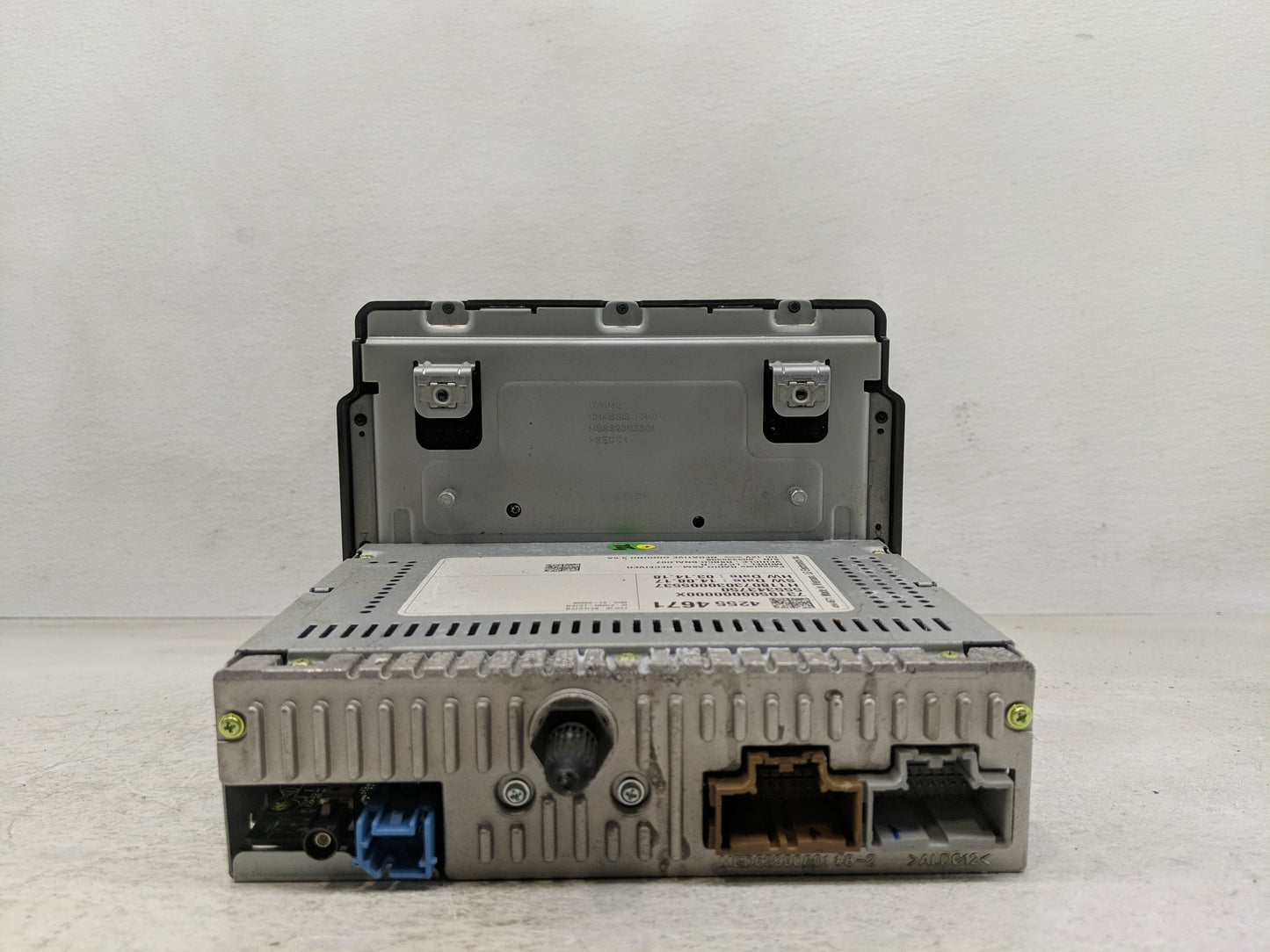 2018-2021 Chevrolet Traverse Radio AM FM Cd Player Receiver Replacement P/N:42554671 Fits Fits 2017 2018 2019 2020 2021 OEM