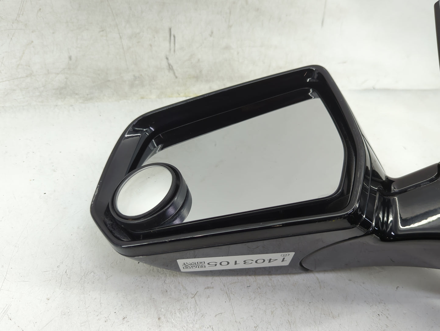 2018-2022 Chevrolet Traverse Driver Side View Mirror - Left Door Mirror OEM Used - Oemusedautoparts1.com