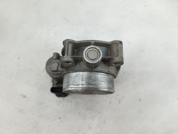 2018-2019 Chevrolet Traverse Throttle Body P/N:12670981AA Fits Fits 2013 2014 2015 2016 2017 2018 2019 2020 2021 OEM Used Auto Parts