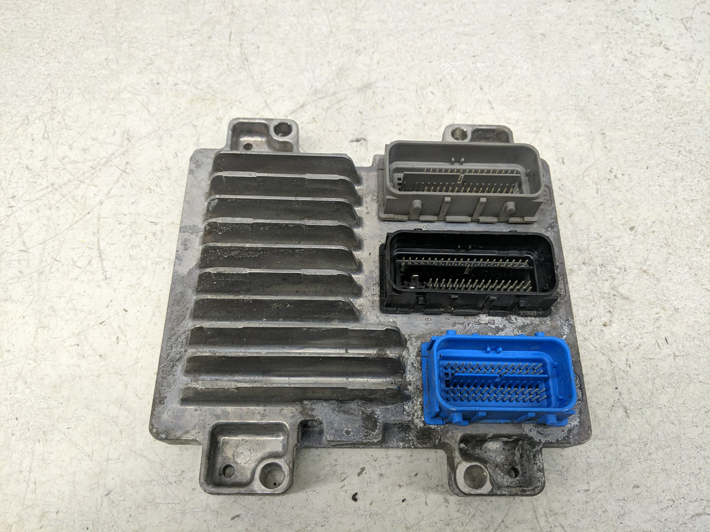 2017-2021 Chevrolet Trax PCM Engine Control Computer ECU ECM PCU OEM P/N:12692201 12695536 Fits Fits 2017 2018 2019 2020 202