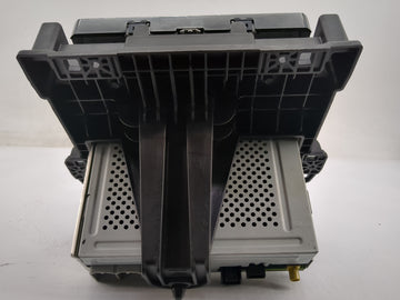 2018-2019 Chevrolet Trax Radio AM FM Cd Player Receiver Replacement P/N:812425551 84388577, 84610605 Fits Fits 2018 2019 OEM Used Auto Parts