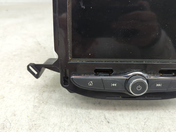 2018-2019 Chevrolet Trax Radio AM FM Cd Player Receiver Replacement P/N:84610605 Fits Fits 2018 2019 OEM Used Auto Parts