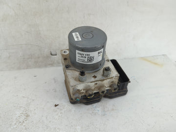 2017-2021 Chevrolet Trax ABS Pump Control Module Replacement P/N:01090942AAA 42643519 Fits Fits 2017 2018 2019 2020 2021 OEM Used Auto Parts
