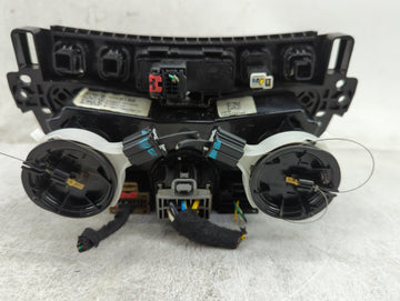 2019 Chevrolet Trax Climate Control Module Temperature AC/Heater Replacement P/N:42588188 Fits OEM Used Auto Parts