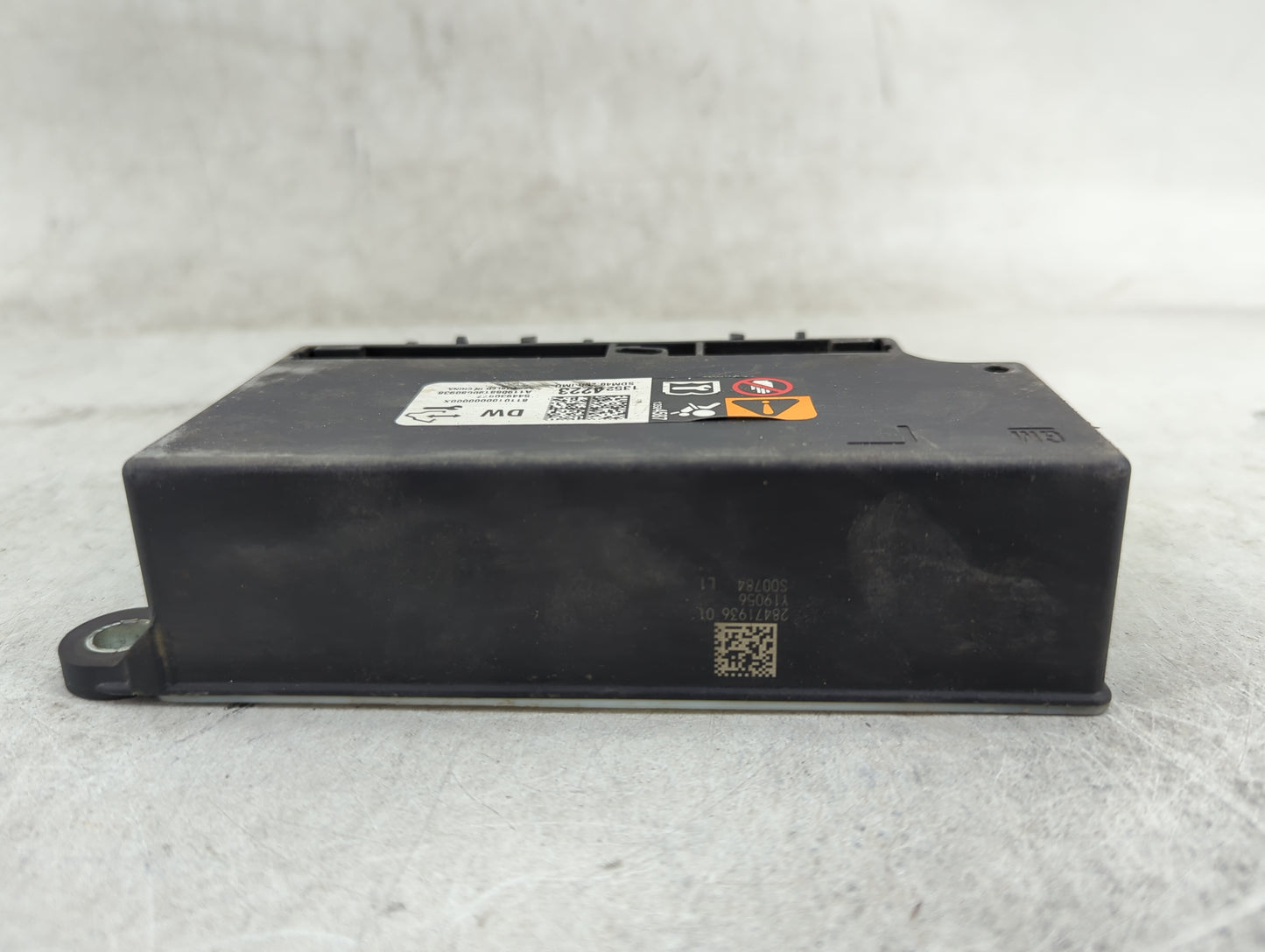 2018-2021 Chevrolet Trax Safety Restraint Srs Airbag Control Module - Oemusedautoparts1.com