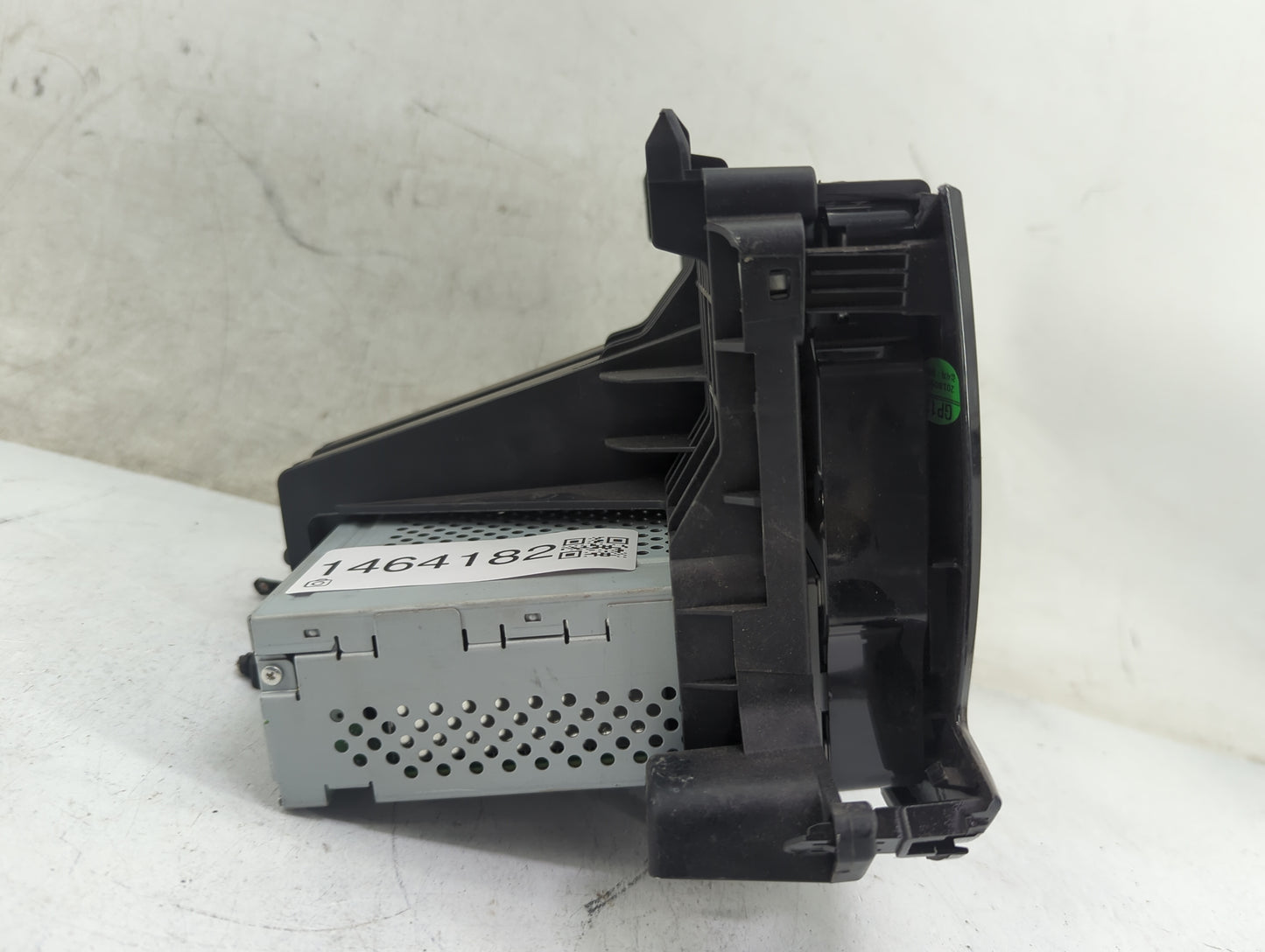 2018-2019 Chevrolet Trax Radio AM FM Cd Player Receiver Replacement P/N:84388577 FT0108A, 2024B-FT0108A Fits Fits 2018 2019