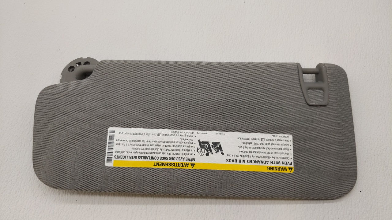 2017-2021 Chevrolet Trax Sun Visor Shade Replacement Passenger Right Mirror Fits Fits 2017 2018 2019 2020 2021 OEM Used Auto