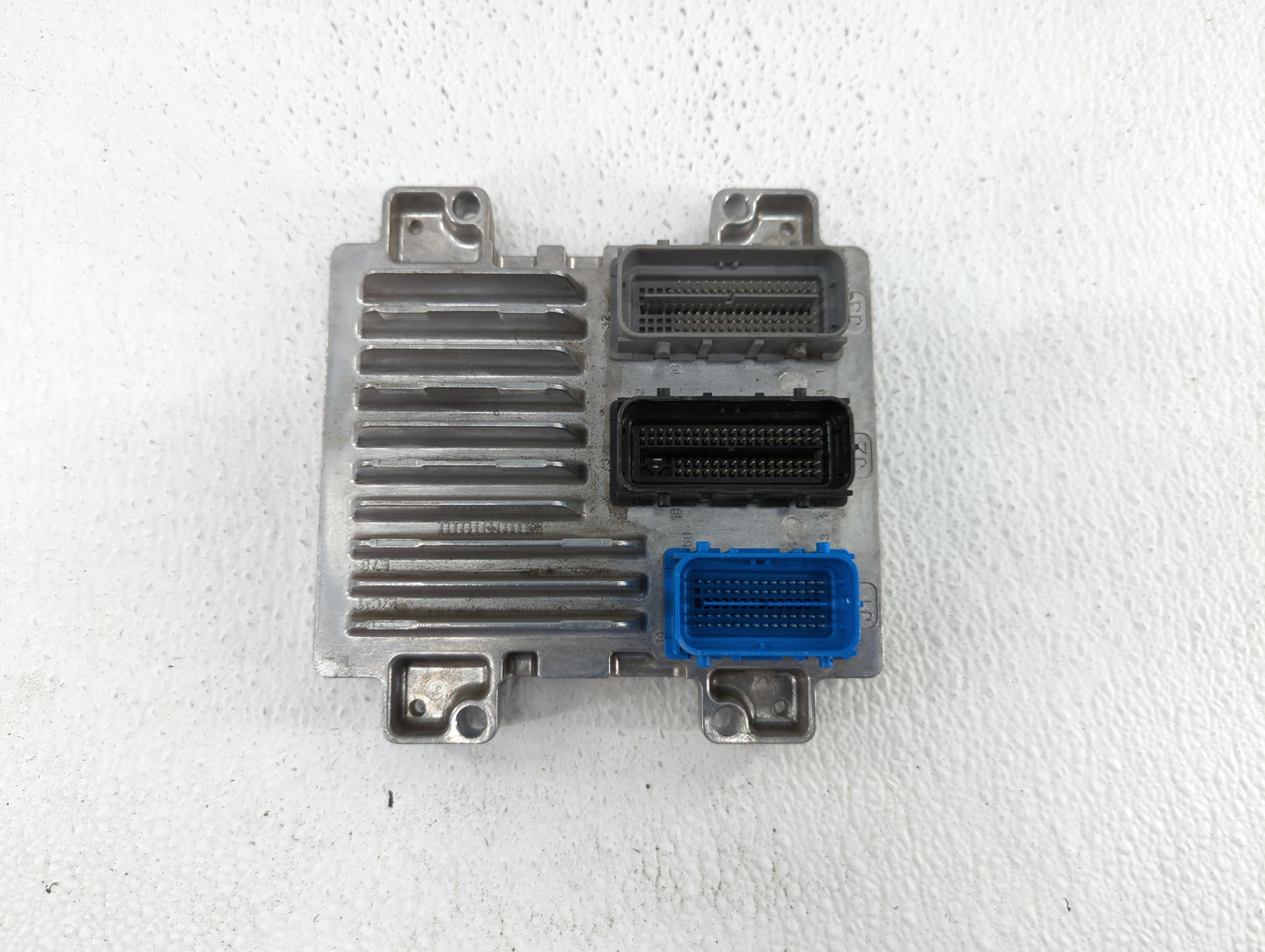 2017-2018 Chevrolet Trax PCM Engine Control Computer ECU ECM PCU OEM P/N:12679097 12692201, 12685936 Fits Fits 2017 2018 201